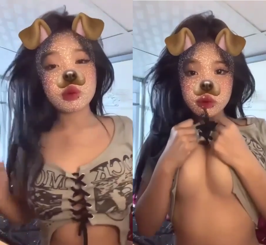 Đùi em đẹp nên khoe cho anh thích