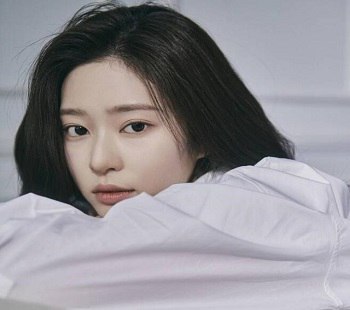 Minju trong bộ phim chịch nhau nóng bỏng