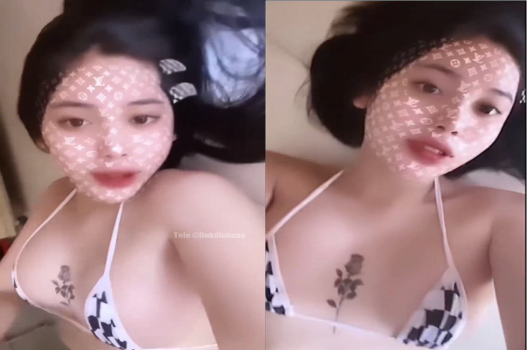 Nữ sinh rên rỉ khi bạn cho lên cao